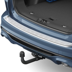 Zaščita zadnjega odbijača iz oblikovanega, poliranega in brušenega nerjavečega jekla